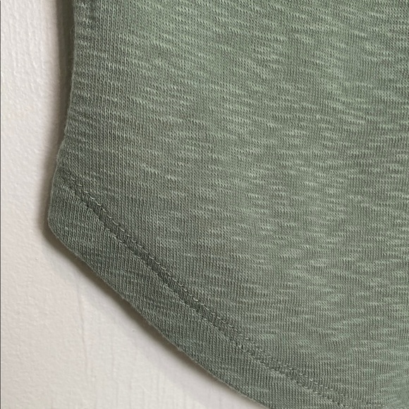 Women's Marled Essentials Green Casual Top - Picture 6 of 8